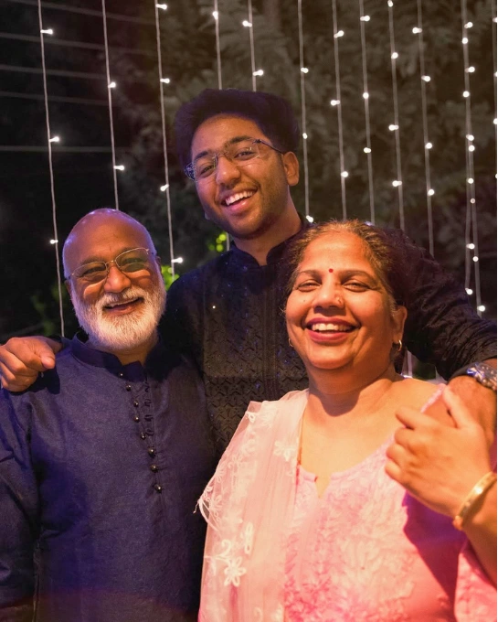 Shobhit Nirwan Family